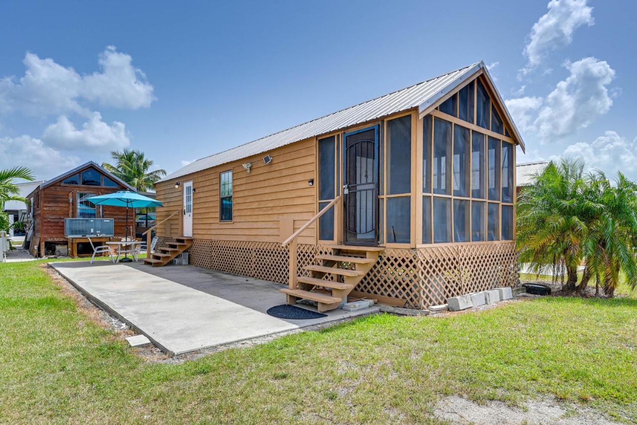 Everglades City Trailer Cabin Boat Slip And Porch! Exterior photo