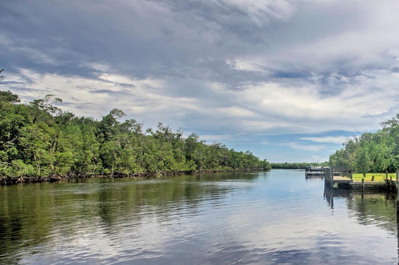 Everglades City Trailer Cabin Boat Slip And Porch! Exterior photo